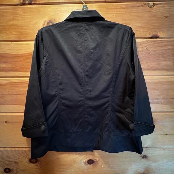 Chico's Black Utility Jacket with Tailored Fit and Notched Lapel size 1 (8/10) - Picture 5 of 7